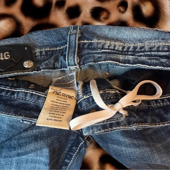 Miss Me Dark Blue Boot Cut Jeans with Embroidered Butterfly Pockets - Picture 5 of 5